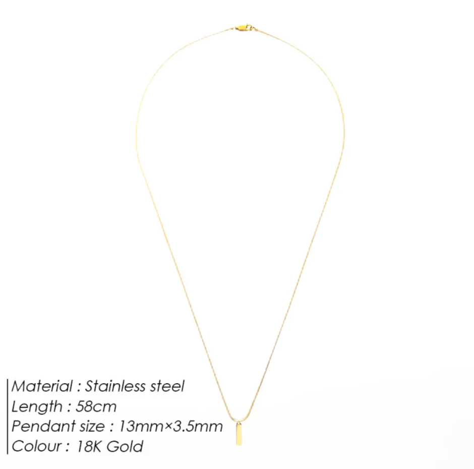 Stainless steel clavicle chain necklace in 18K gold, minimalist design with a sleek pendant.