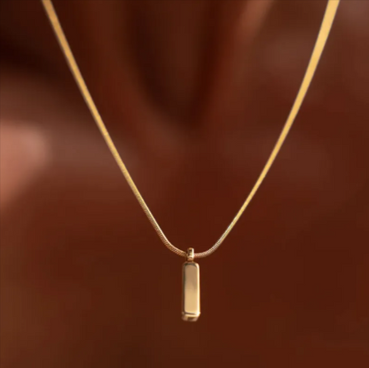Stainless Steel Celebrity Clavicle Chain – Trendy Sweater Necklace