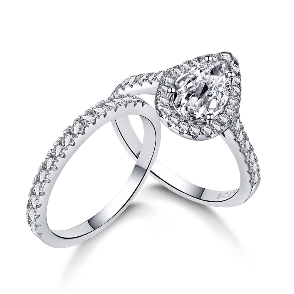 925 Sterling Silver Water Drop Zircon Ring featuring a dazzling pear-shaped zircon centerpiece.