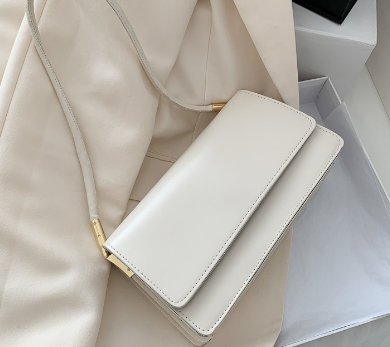 Fashion Messenger Bag - One-Shoulder Small Square Bag, a chic small square messenger bag in high-quality synthetic leather.
