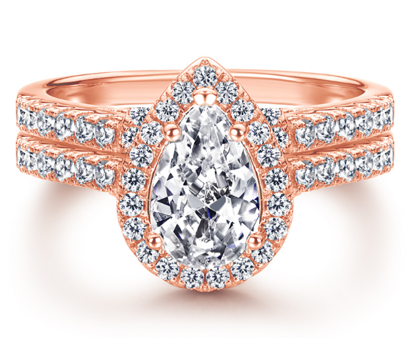 925 Sterling Silver Creative Water Drop Zircon Ring featuring a stunning water drop shape and brilliant zircon accents.